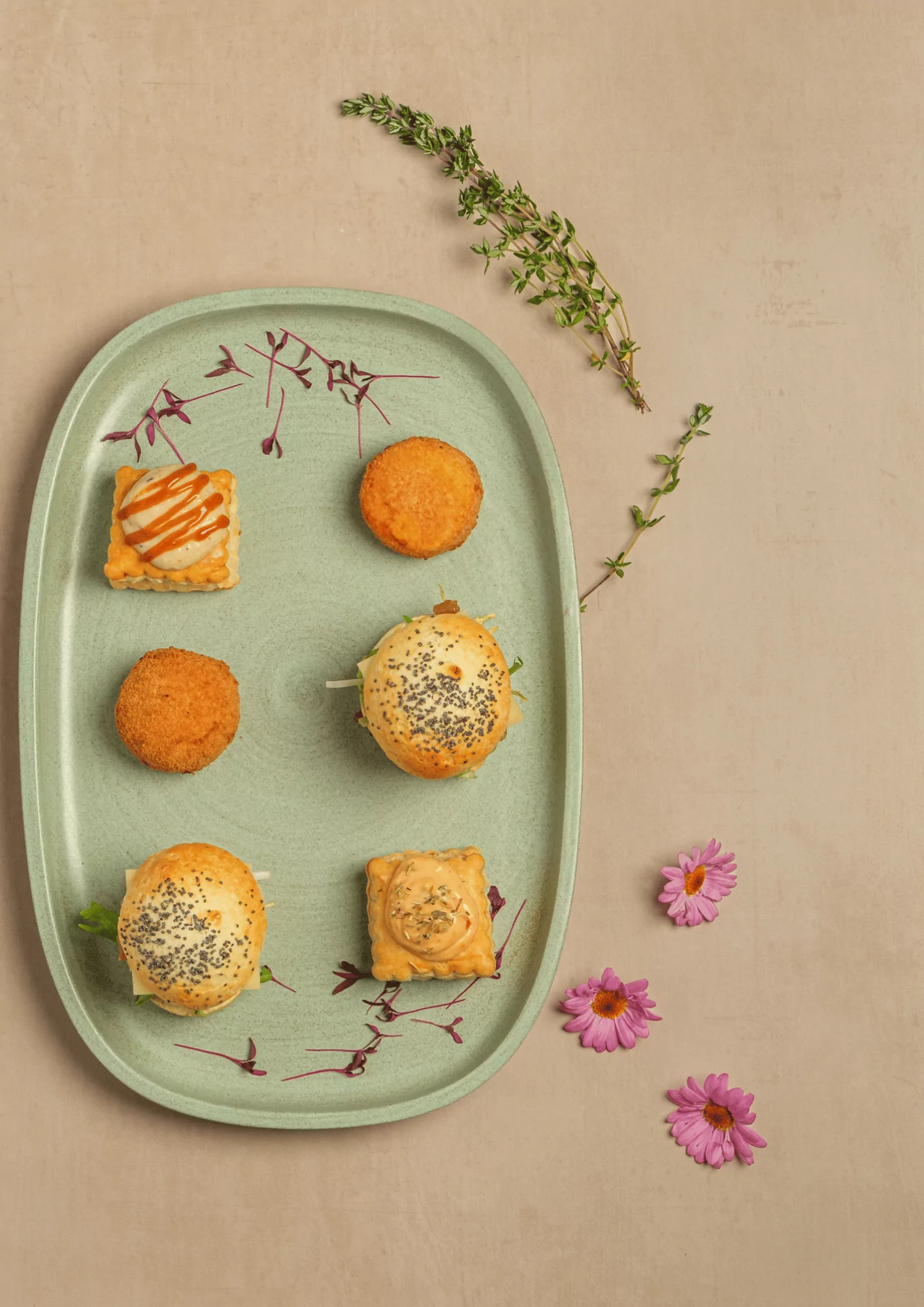 Tomato-Mozzarella Arancini (12 pieces)