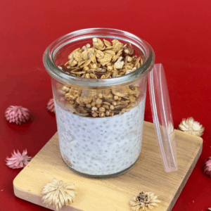Graines de chia, granola pécan, sirop d'érable