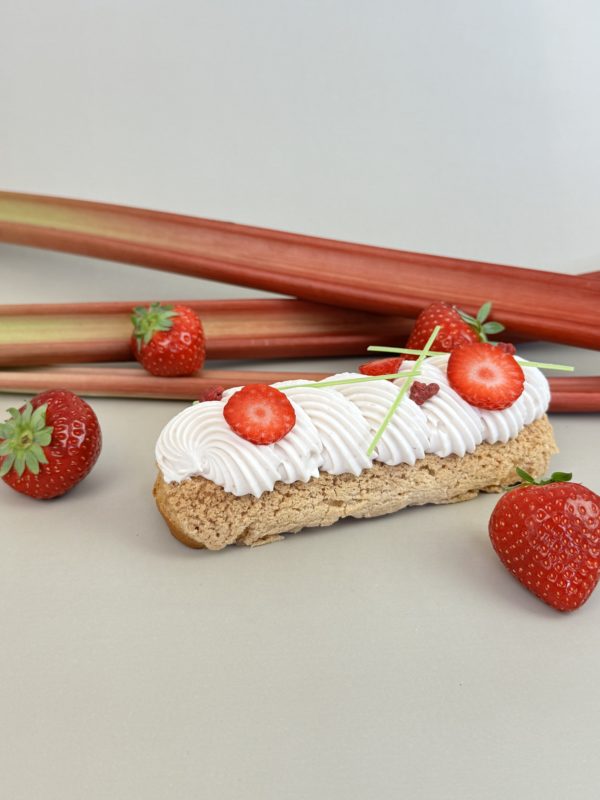 ÉCLAIR FRAISE - RHUBARBE